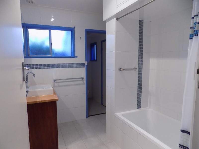 6 Dirah Street, Lake Cathie NSW 2445