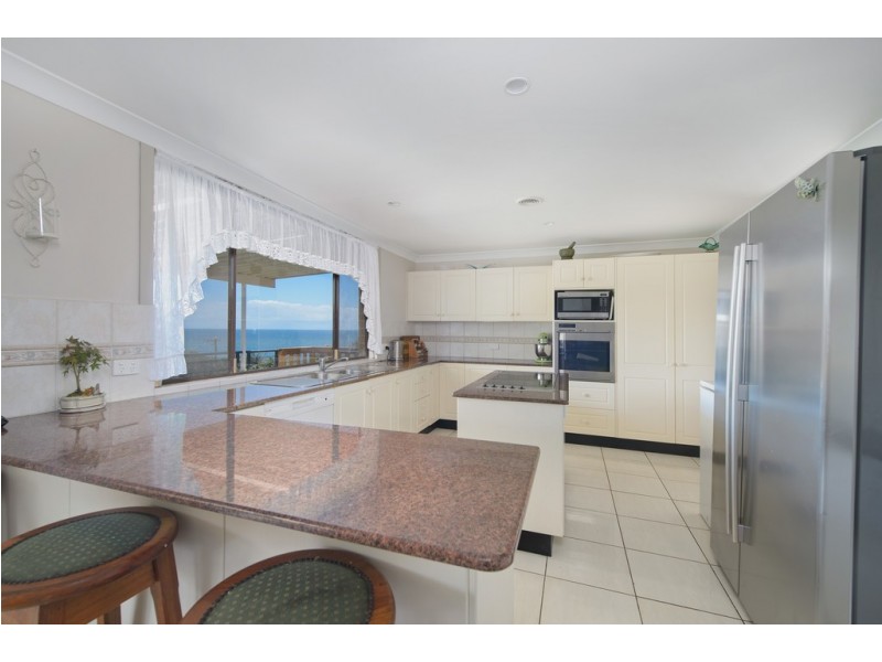 8 Honeysuckle Avenue, Bonny Hills NSW 2445