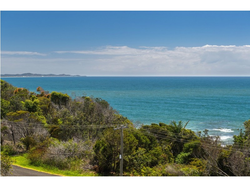 8 Honeysuckle Avenue, Bonny Hills NSW 2445