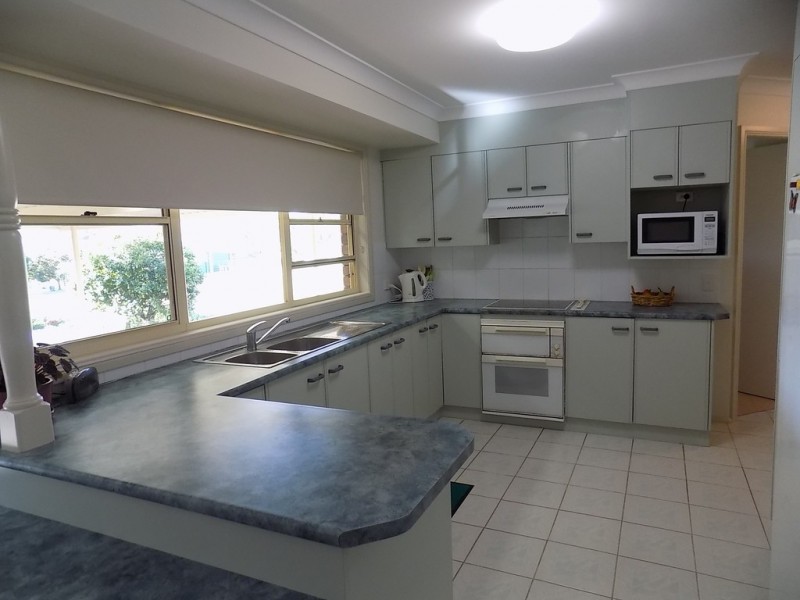 17 Springhill Place, Lake Cathie NSW 2445