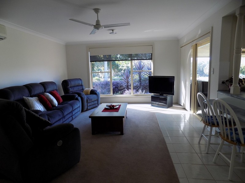 17 Springhill Place, Lake Cathie NSW 2445