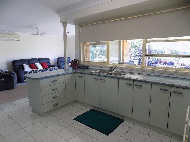 17 Springhill Place, Lake Cathie NSW 2445