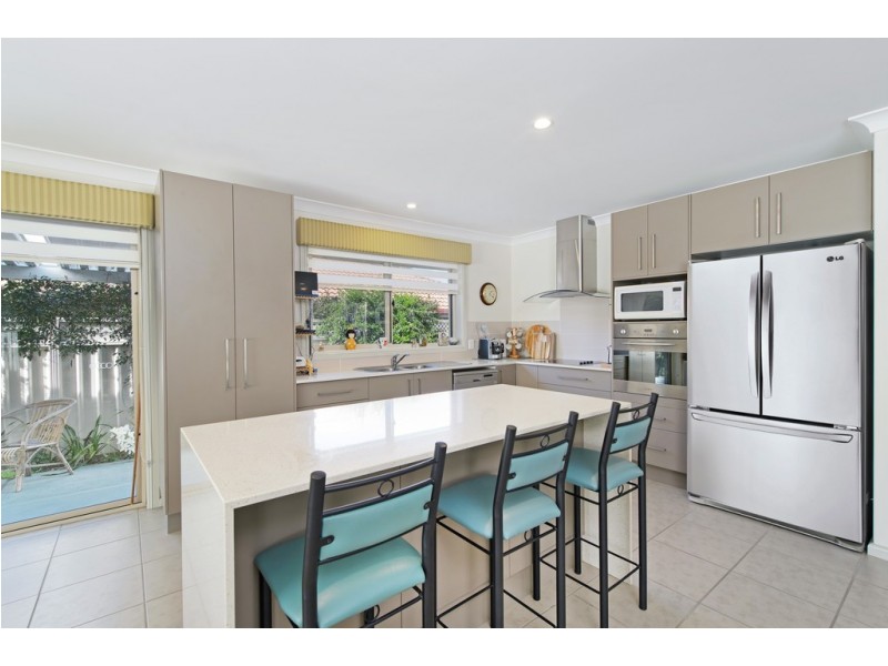 4/15 Eagle Place, Lake Cathie NSW 2445