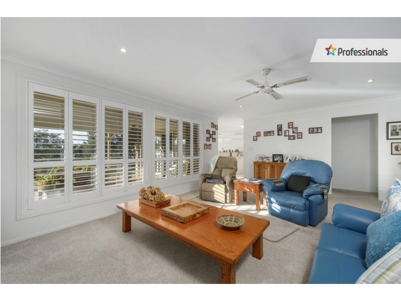 42 Kendall Crescent, Bonny Hills NSW 2445