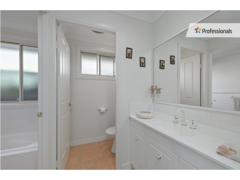 42 Kendall Crescent, Bonny Hills NSW 2445