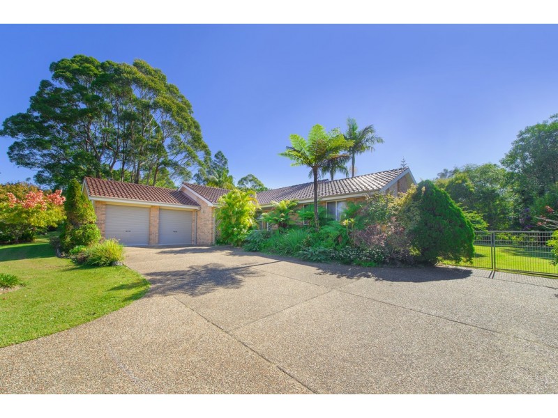 11 Springhill Place, Lake Cathie NSW 2445
