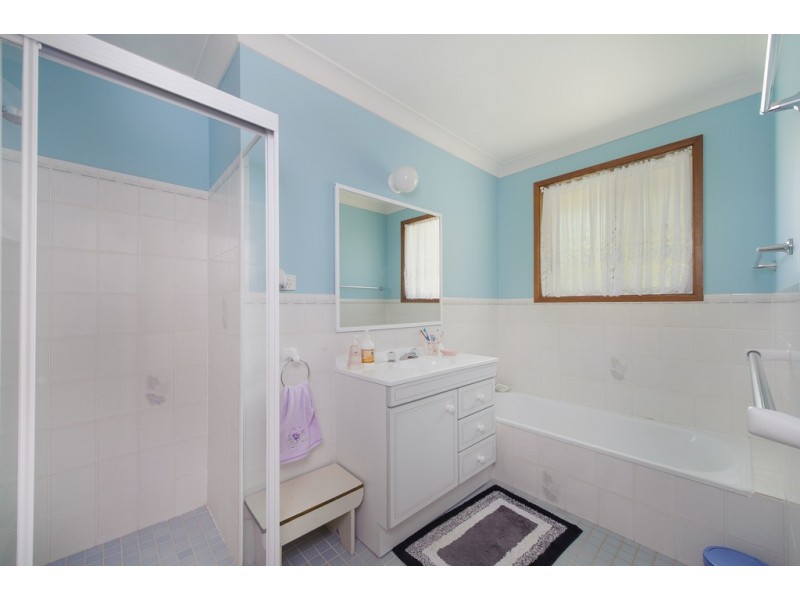 11 Springhill Place, Lake Cathie NSW 2445