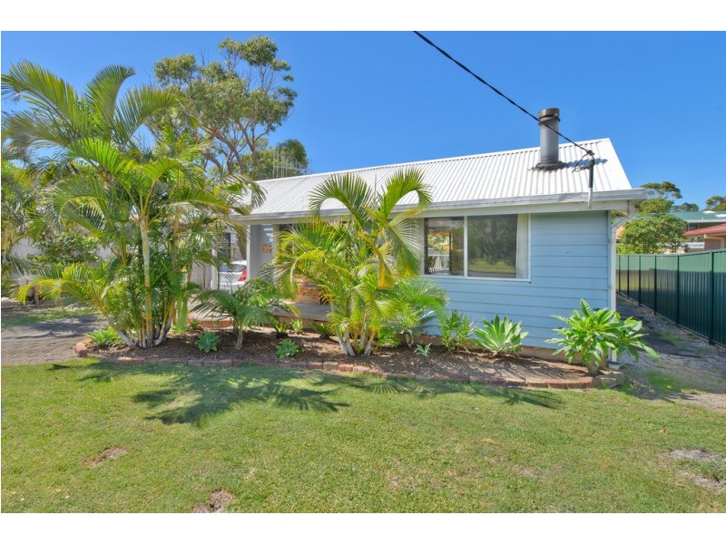 28 Koribah Avenue, Lake Cathie NSW 2445