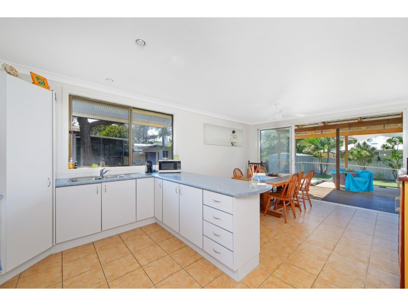 28 Koribah Avenue, Lake Cathie NSW 2445