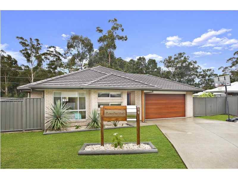 19 Investigator Way, Laurieton NSW 2443
