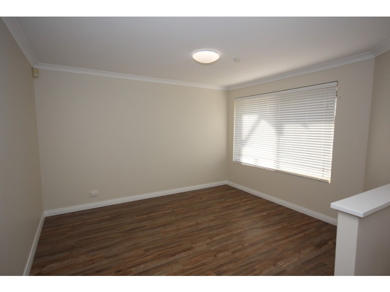 8 Musulin Rise, Munster WA 6166