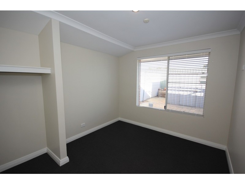 8 Musulin Rise, Munster WA 6166