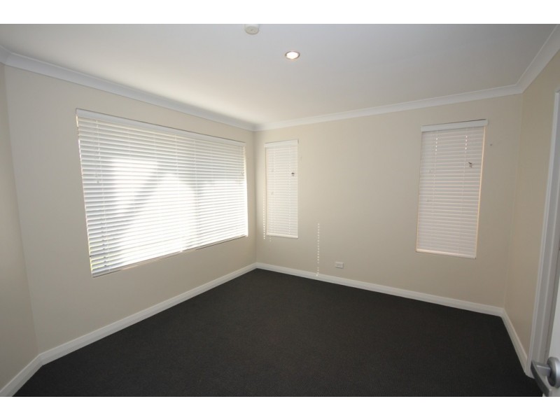 8 Musulin Rise, Munster WA 6166