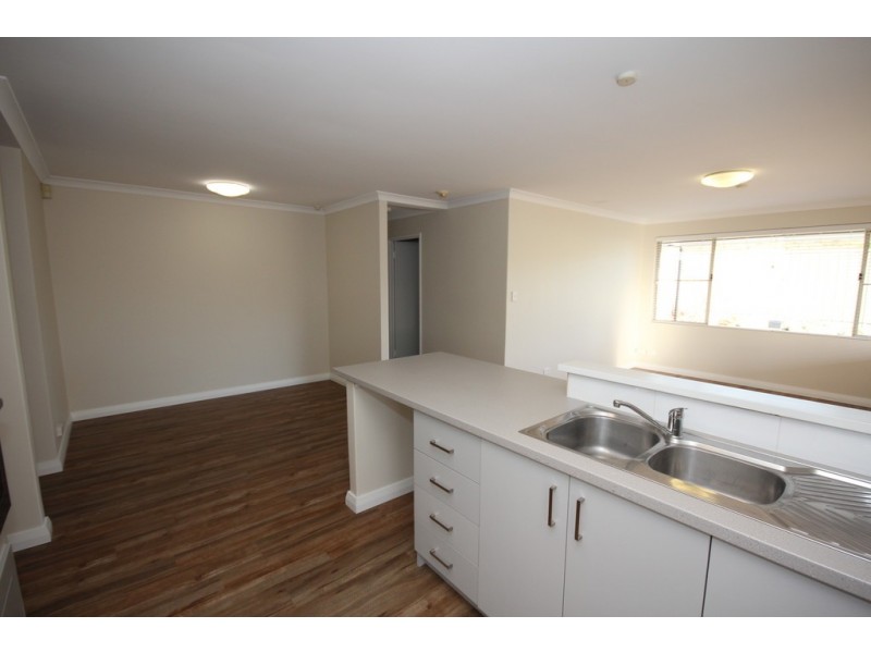 8 Musulin Rise, Munster WA 6166