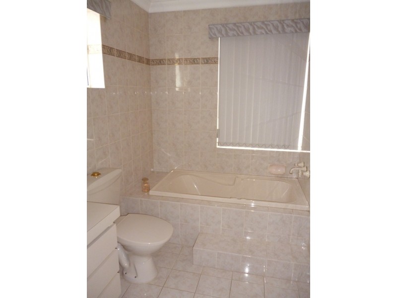 33 RILEY STREET, Kardinya WA 6163