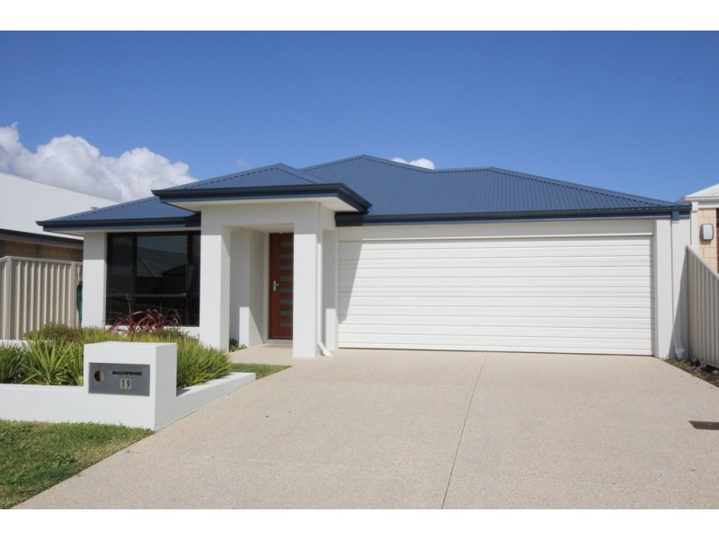 19 Gicha Close, Munster WA 6166