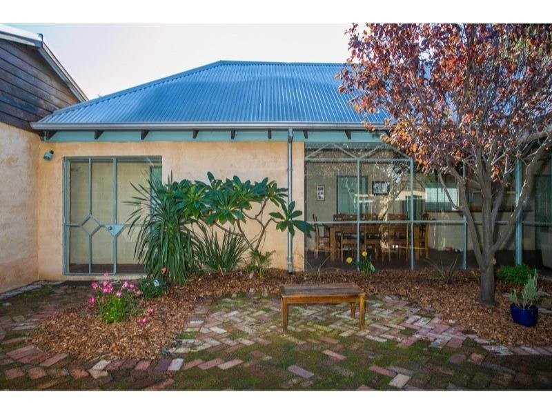 113A Hampton Road, South Fremantle WA 6162