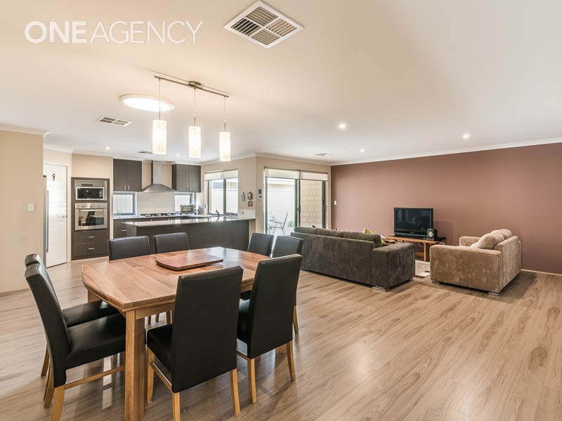 8 Culture Link, Piara Waters WA 6112