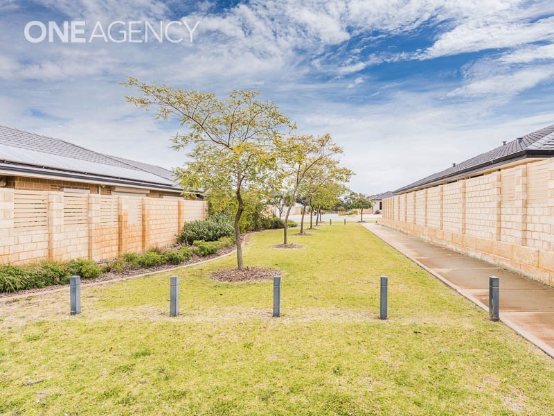 8 Culture Link, Piara Waters WA 6112