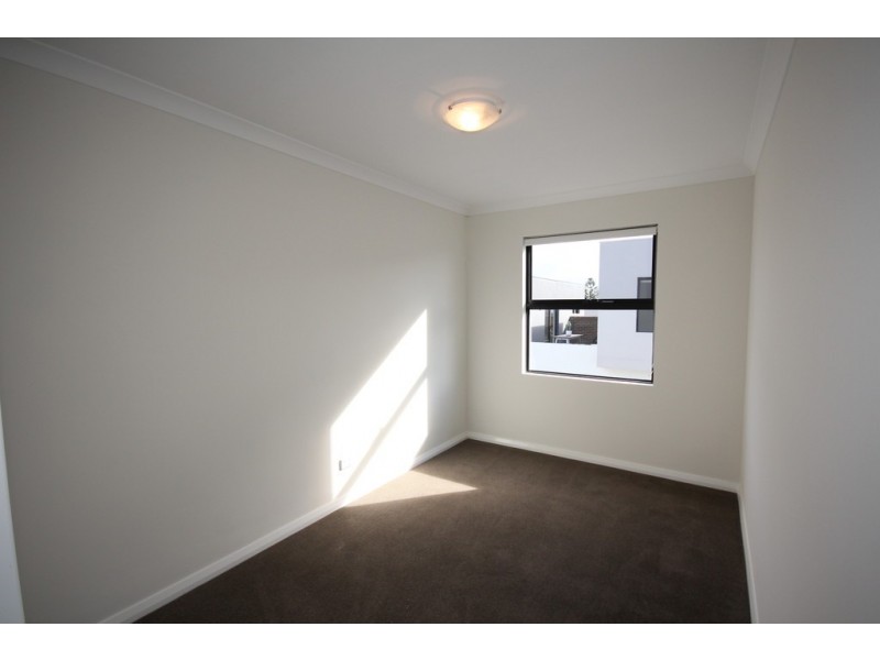 2/201 Clontarf Road, Hamilton Hill WA 6163