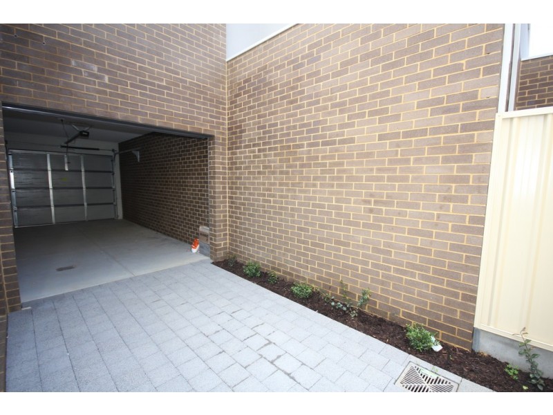 2/201 Clontarf Road, Hamilton Hill WA 6163