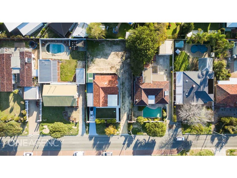 2/13 Potts Street, Melville WA 6156