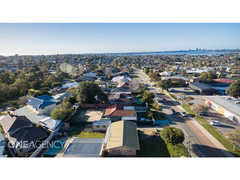 2/13 Potts Street, Melville WA 6156