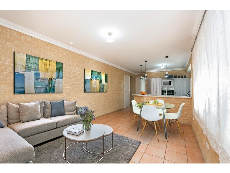 1 Kotisina Gardens, Munster WA 6166