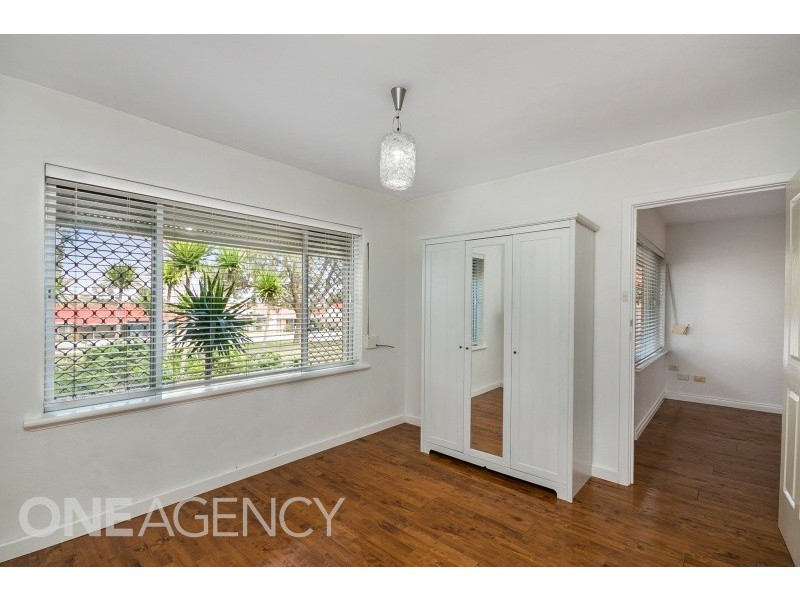 2/16 Edeline Street, Spearwood WA 6163