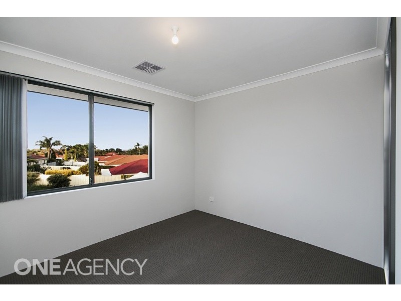 16A Demasson Rise, Leeming WA 6149