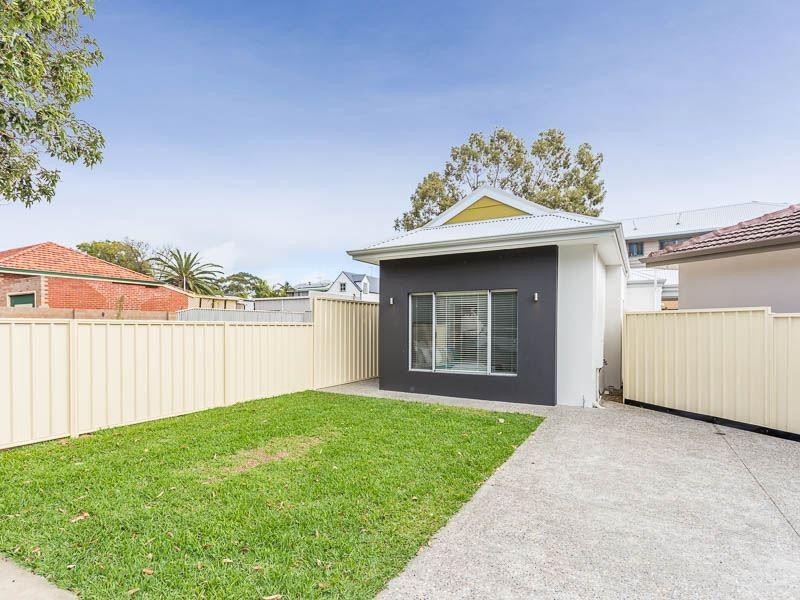 9A Bromley Road, Hilton WA 6163