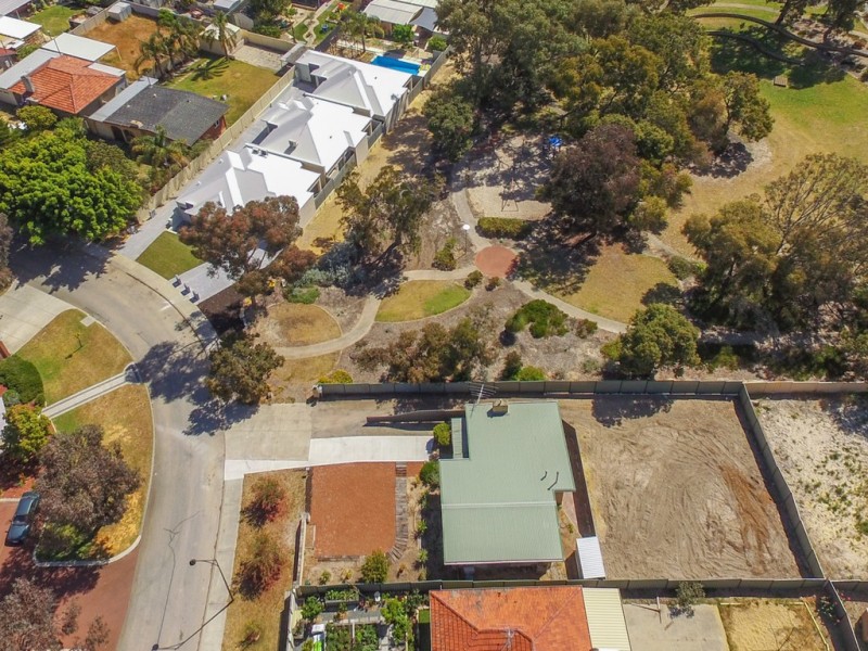 17A Theseus Way, Coolbellup WA 6163