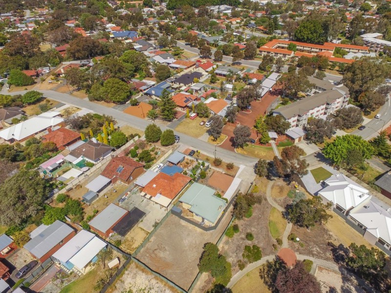 17A Theseus Way, Coolbellup WA 6163