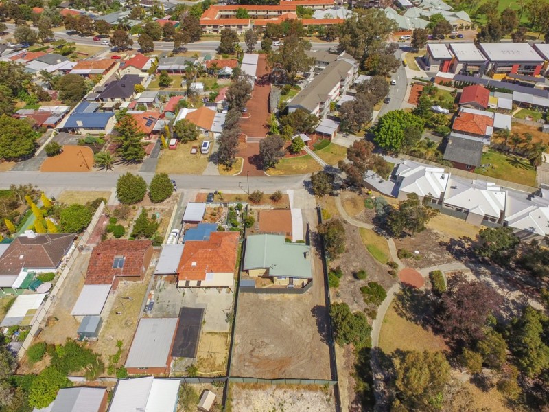 17A Theseus Way, Coolbellup WA 6163