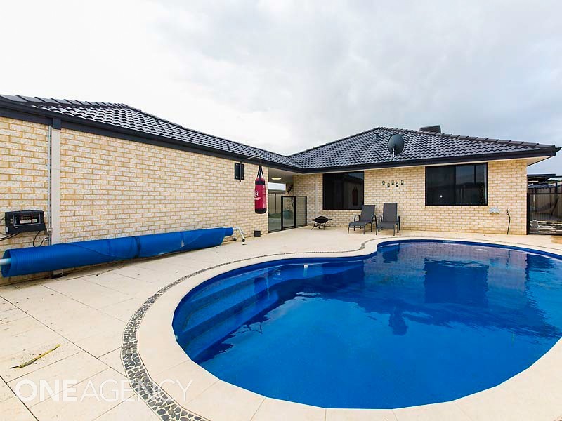 8 Torrey Crescent, Aubin Grove WA 6164