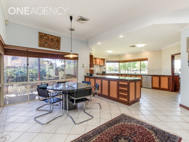 61 Sandringham Promenade, Canning Vale WA 6155