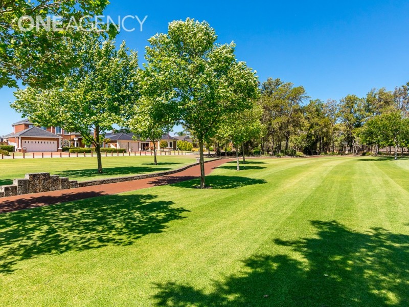 61 Sandringham Promenade, Canning Vale WA 6155