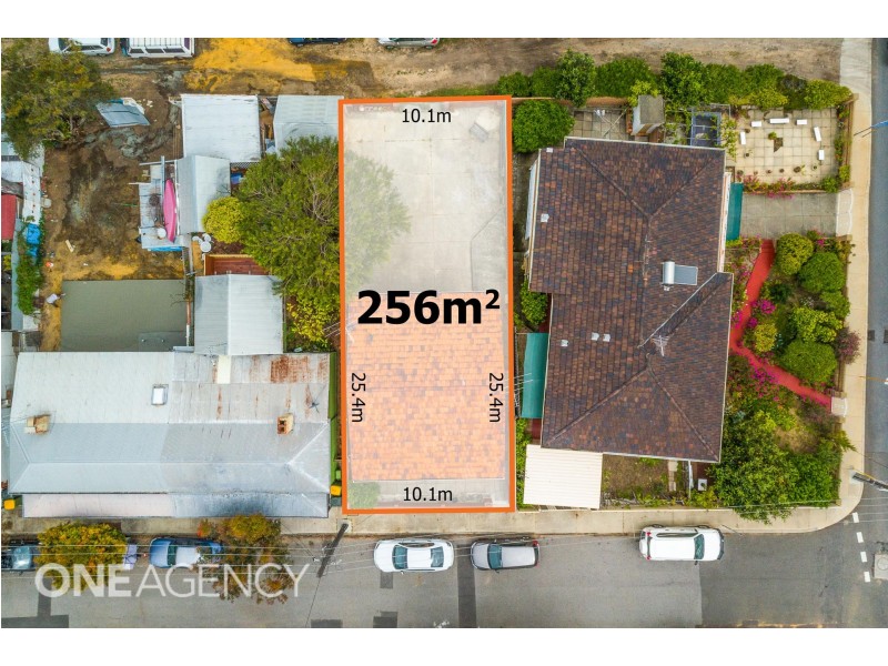 1 Reuben Street, Beaconsfield WA 6162