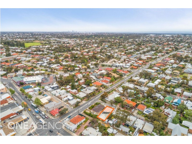 1 Reuben Street, Beaconsfield WA 6162