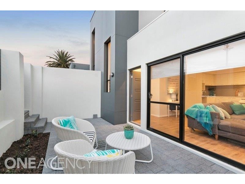 1/201 Clontarf Road, Hamilton Hill WA 6163