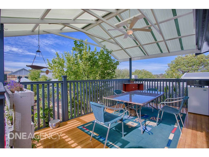 62 Samson Street, White Gum Valley WA 6162