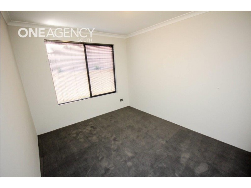 22b Ives Street, Hamilton Hill WA 6163