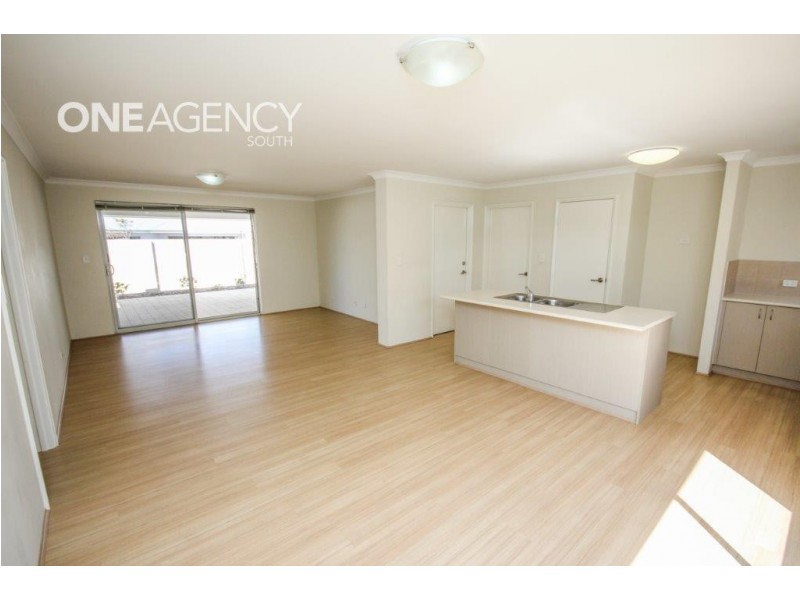 14 Venulosa Avenue, Halls Head WA 6210