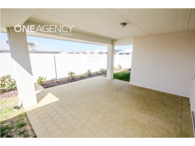 14 Venulosa Avenue, Halls Head WA 6210