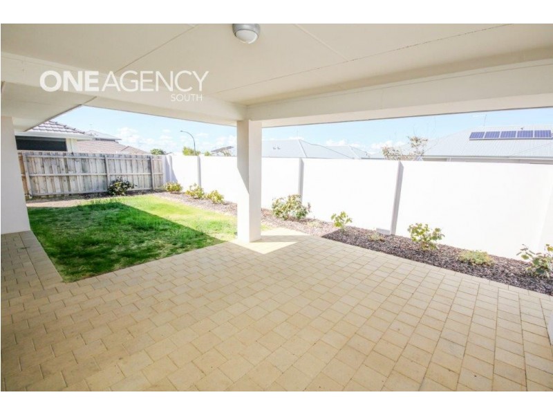14 Venulosa Avenue, Halls Head WA 6210
