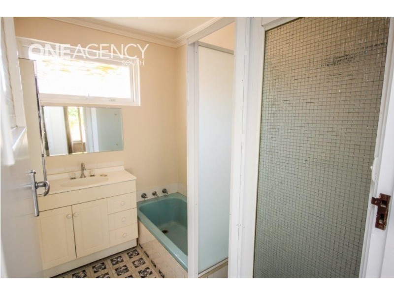 60 Strickland Road, Ardross WA 6153