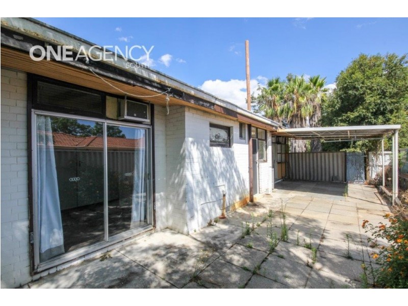 60 Strickland Road, Ardross WA 6153