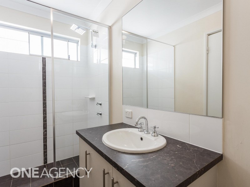 14 Dempsey Road, Piara Waters WA 6112