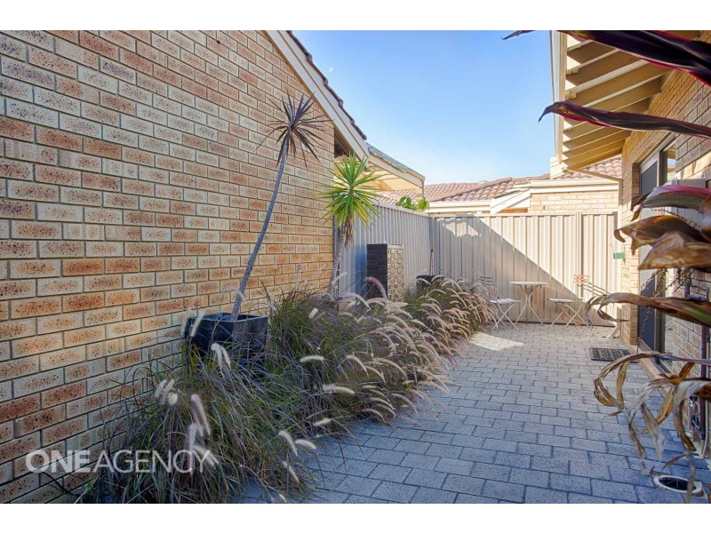 8/53 Holman Street, Alfred Cove WA 6154