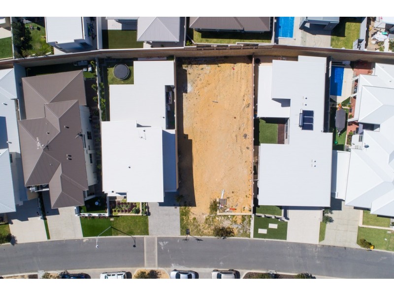 12 Wanstead Street, North Coogee WA 6163